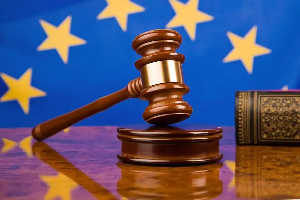 Чим загрожують Україні «неспростовні» докази від генпрокурора та Порошенка (ФОТО) фото 1