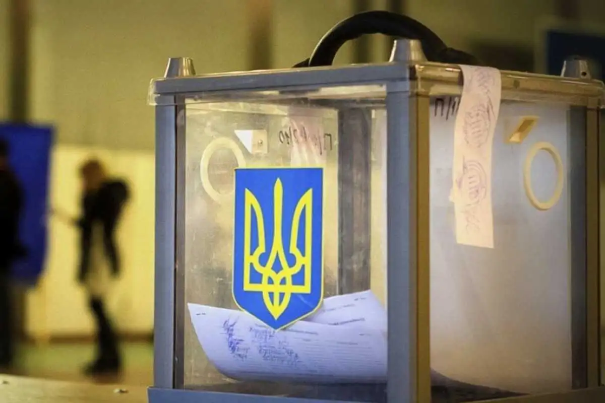 Перші вибори депутатів районних рад новоутворених районів можуть не відбутися - АМУ фото 1
