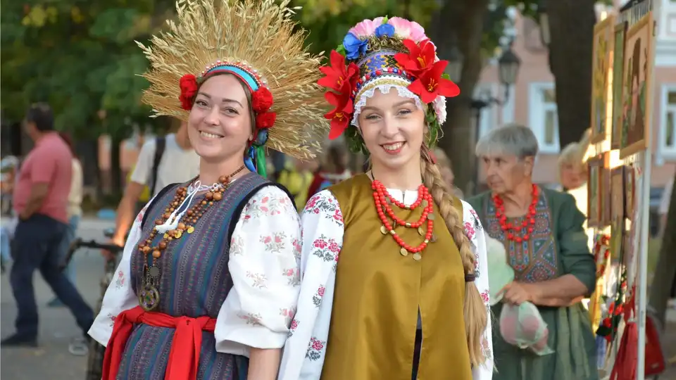 На Кіровоградщині стартував 55 театральний фестиваль “Вересневі самоцвіти”