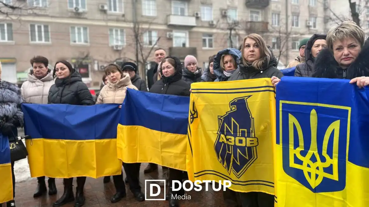 У центрі Кропивницького встановили інсталяцію до четвертих роковин повномасштабного вторгнення