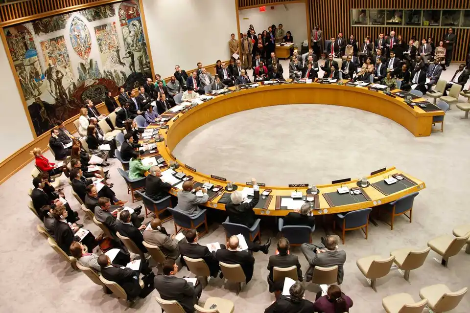 Провалене голосування: Україна діє за російським сценарієм фото 1