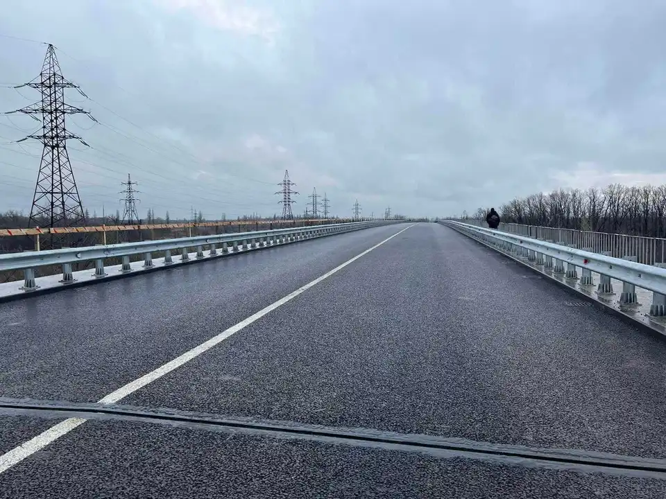 Шляхопровід між Кропивницьким та селищем Нове відкрили для проїзду (ФОТО) фото 1