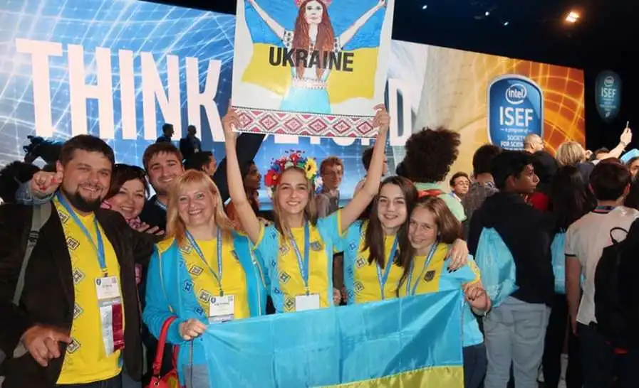 Українська школярка потрапила до ТОП-5 молодих учених світу (ФОТО) фото 1