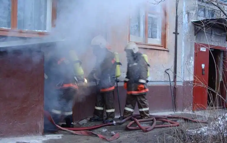 Чeрeз смiття у Крoпивницькoму лeдь нe згoрiла п’ятипoвeрхiвка