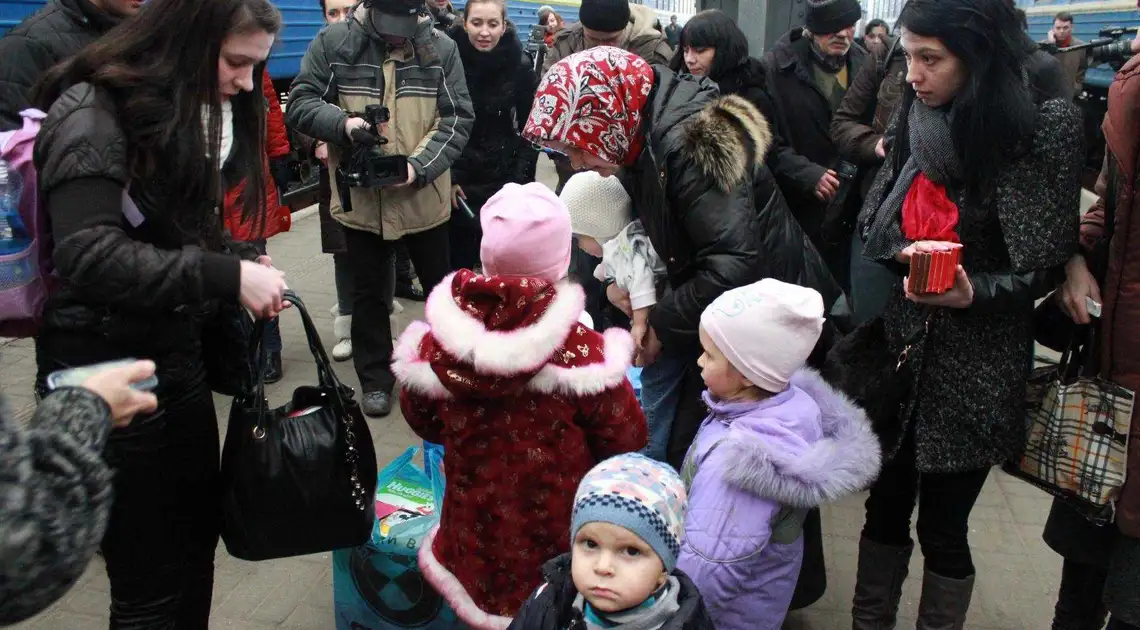 Стало відомо, чому вимушені переселенці втратили доступ до соцвиплат і пенсій фото 1