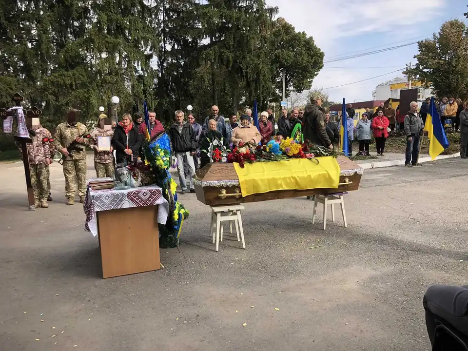 На Кіровоградщині попрощалися з загиблим захисником