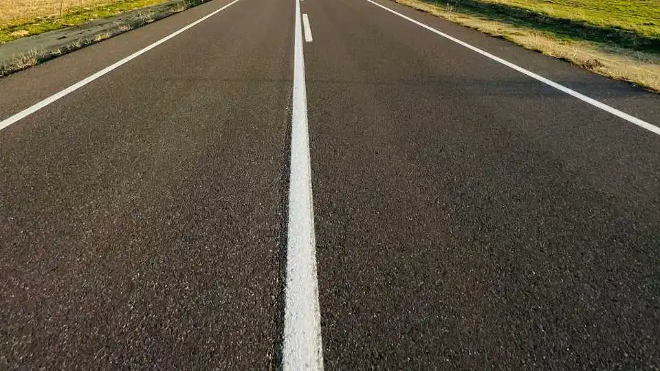 У Світловодську шістьох посадовців міськради та підрядників підозрюють у розкраданні 1,2 мільйона на ремонті дороги