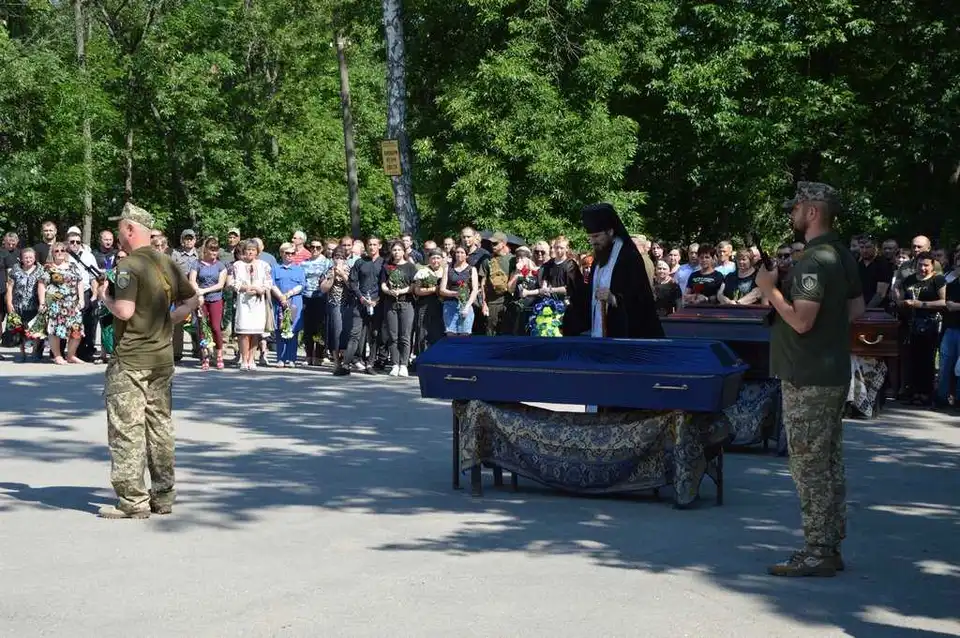 У Кропивницькому провели в останню путь Воїнів-захисників (ФОТО)