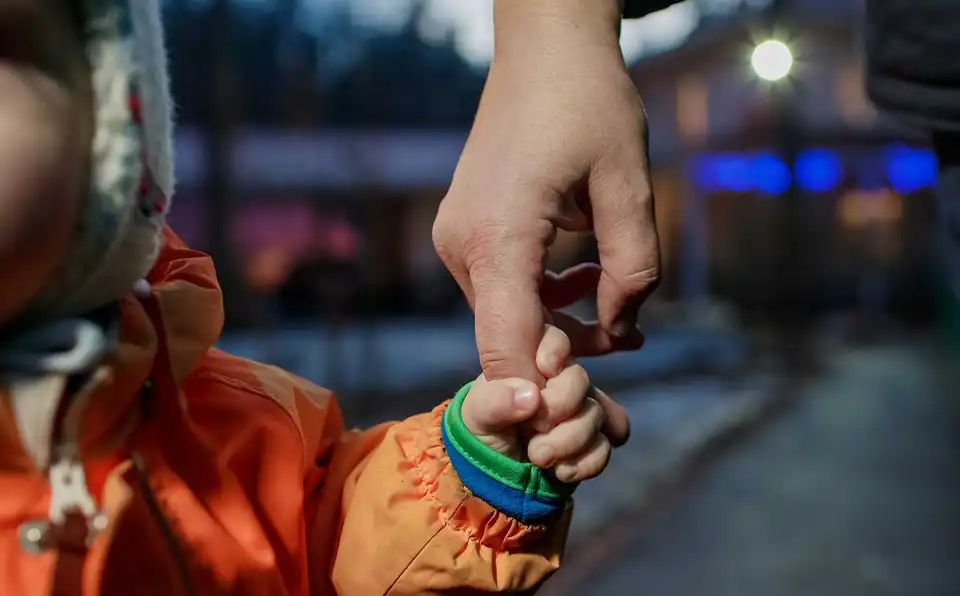 На Кіpовогpадщині поліцейські вилучили з pодини вісім дітей (ФОТО)