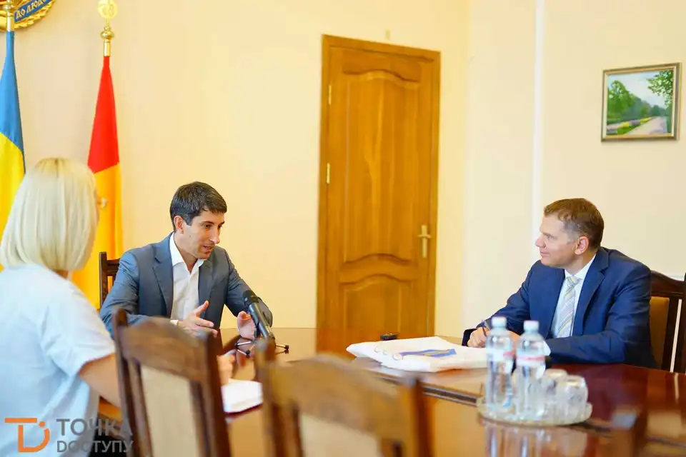 Нові майданчики та басейни: Сергій Кузьменко зустрівся із замміністра молоді та спорту (ФОТО) фото 1