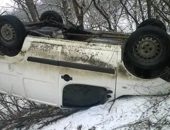 На Кіровоградщині бандити за 20 секунд викрали термінал банку і, тікаючи, потрапили в ДТП (ФОТО) фото 1