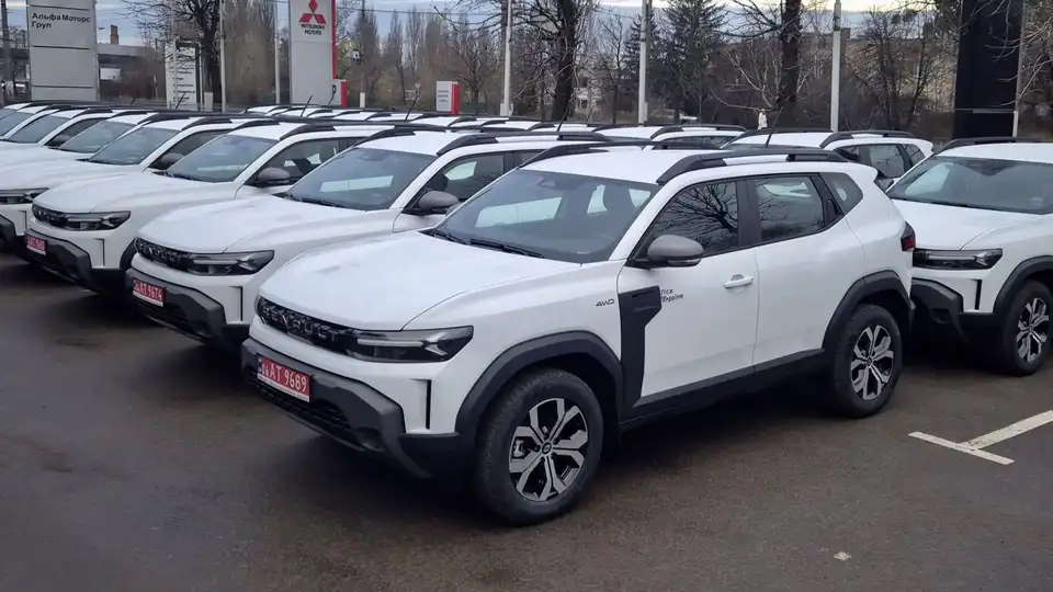 Для патрулювання та охорони: для лісництв Кіровоградщини закупили нові автомобілі