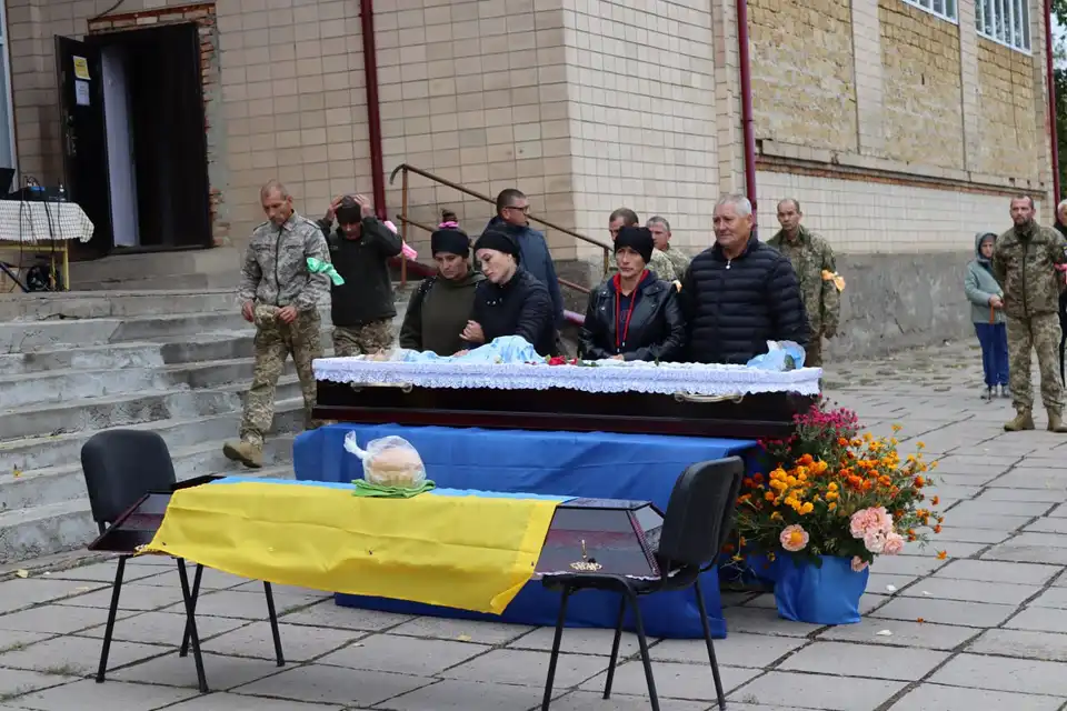 попрощались з Миколою Дмитруком