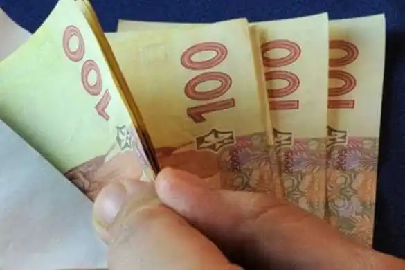 Жінка на Кіровоградщині віддала за звільнення сина 10 тисяч гривень