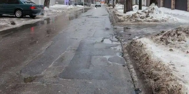 У Кропивницькому перевірять асфальт на магістралях громадського транспорту фото 1