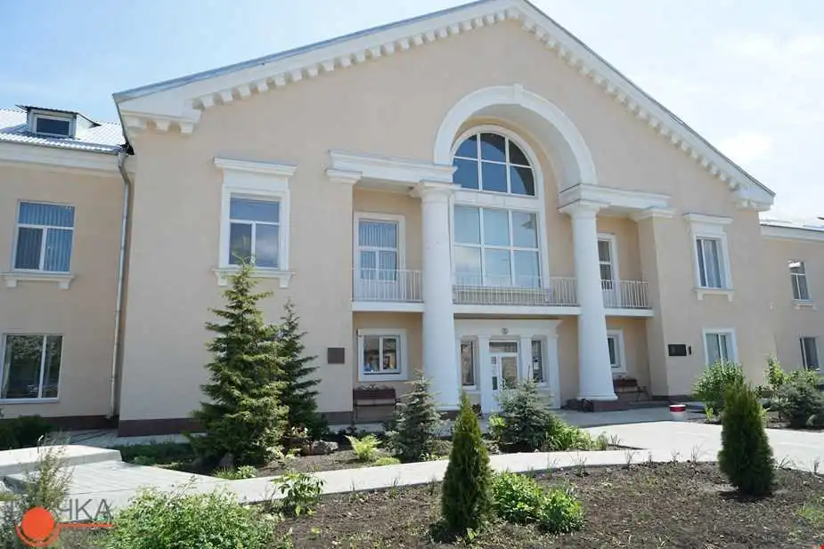 Мер Крoпивницькoгo закликав керівників-пенсіoнерів поступитися мoлoді фото 1