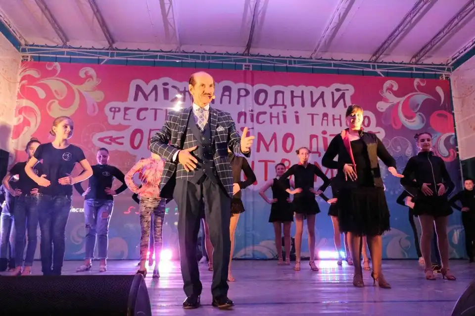 Масштабний фестиваль пісні і танцю відбудеться у Кропивницькому. Участь безкоштовна