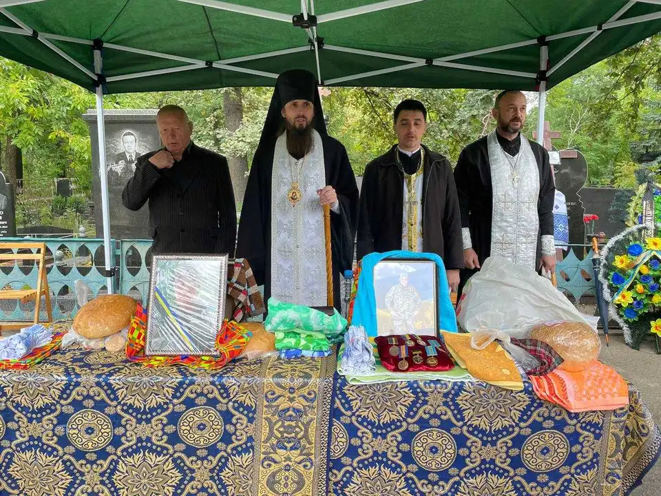 Двох захисників провели в останню путь у Кропивницькому (ФОТО)