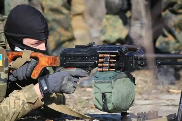 Бойовики отримали відсіч на рубежі Павлопіль-Широкине, є вбиті та поранені (ВІДЕО)