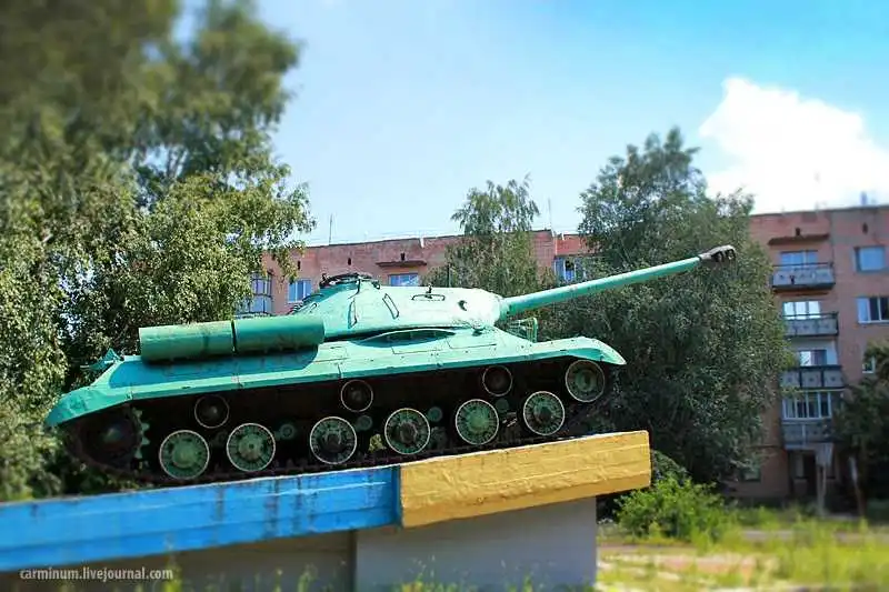 У місті на Кіpовогpадщині впоpядковують мемоpіальний комплекс (ФОТО)