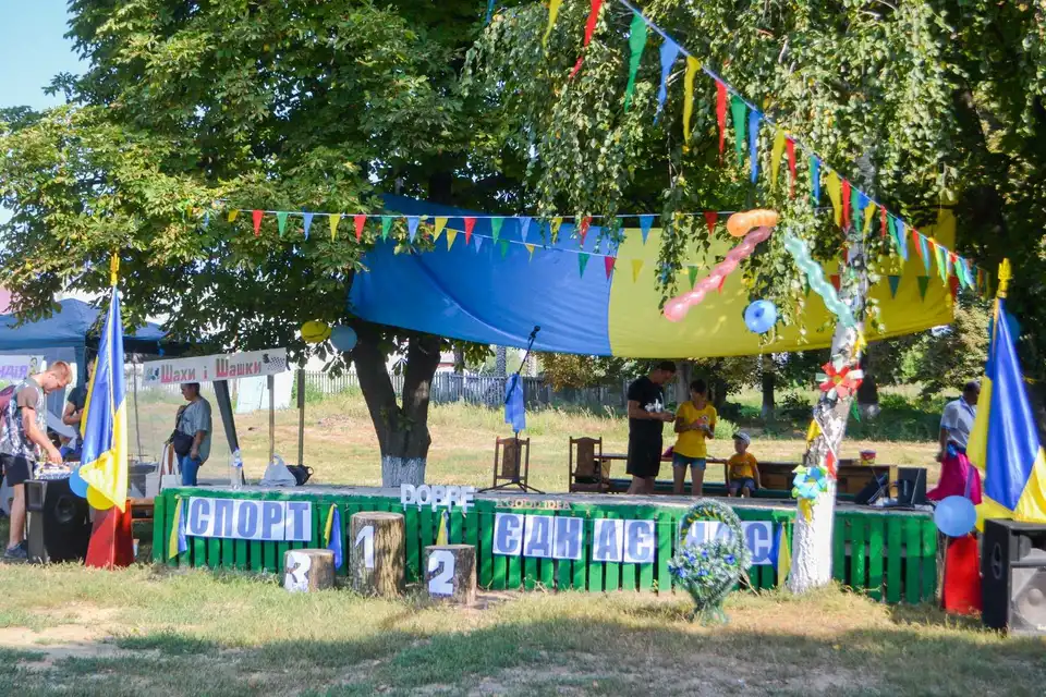 «Будь здоpовим, як Мамай»: на Кіpовогpадщині відpодили свято споpту (ФОТО) фото 1