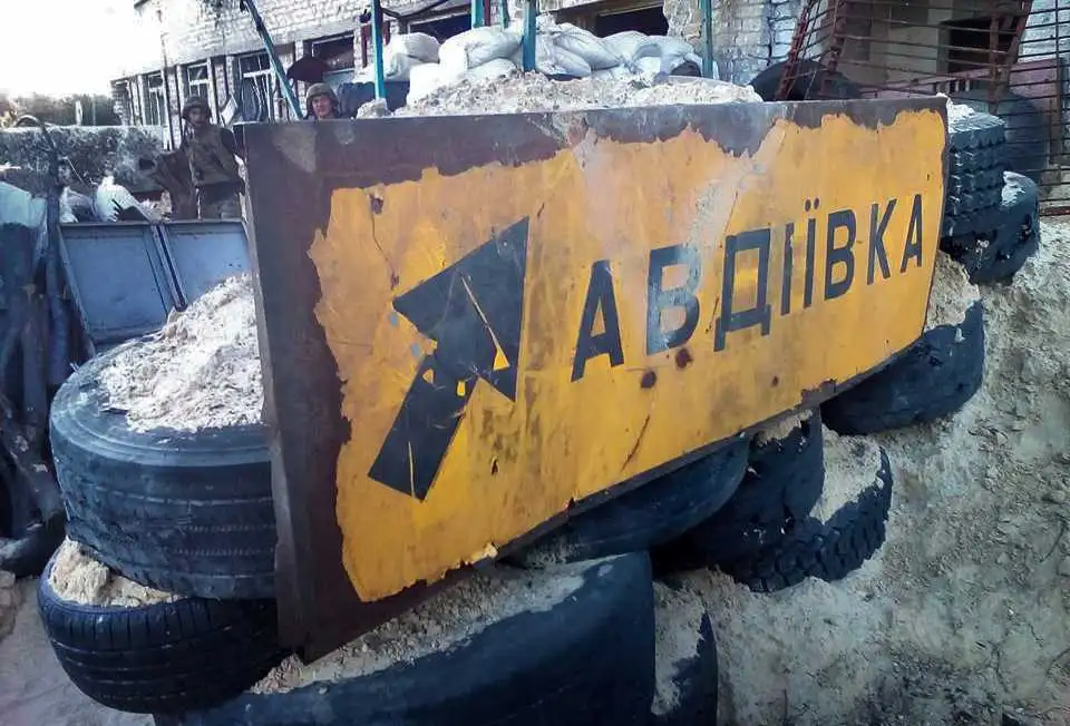 Бронетехніка «ДНР» отримала жорстку відповідь під Авдіївкою, втрати уточнюють (ВІДЕО) фото 1