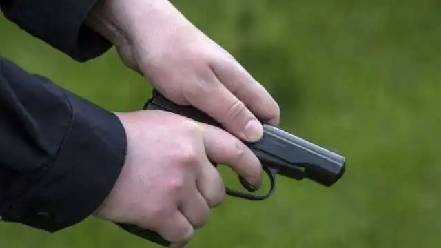 На Кіровоградщині чоловік влаштував стрілянину на вулиці, є постраждалий