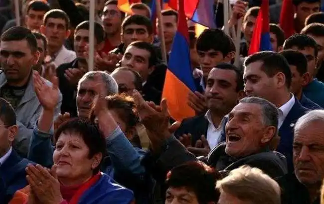 «Братня» подяка РФ: Вірменія зустріла Лаврова масовими заворушеннями (ВІДЕО) фото 1