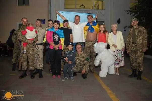 До Кіровограда повернулася група бійців 42- го батальйону (ФОТОРЕПОРТАЖ) фото 1