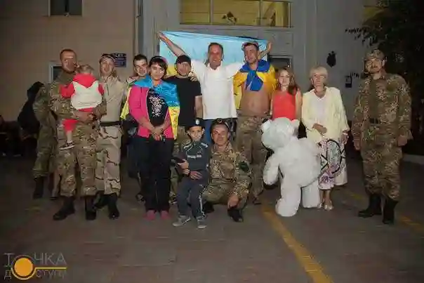 До Кіровограда повернулася група бійців 42- го батальйону (ФОТОРЕПОРТАЖ) фото 1
