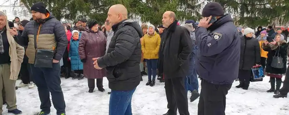 Намагання провести громадські слухання на Кіровоградщині закінчилися бійкою (ВІДЕО)