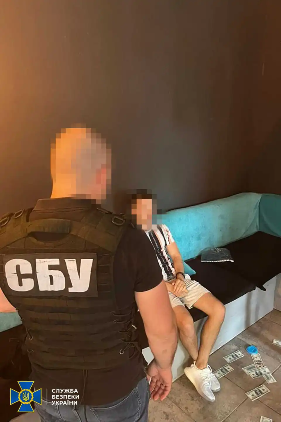 Правоохоронці Кіровоградщини затримали киянина, який допомагав призовникам втекти за кордон (ФОТО) фото 3