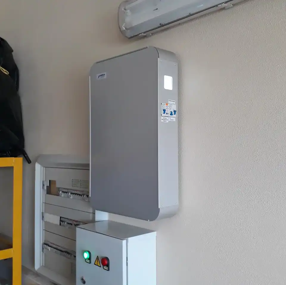 стабілізатор напруги