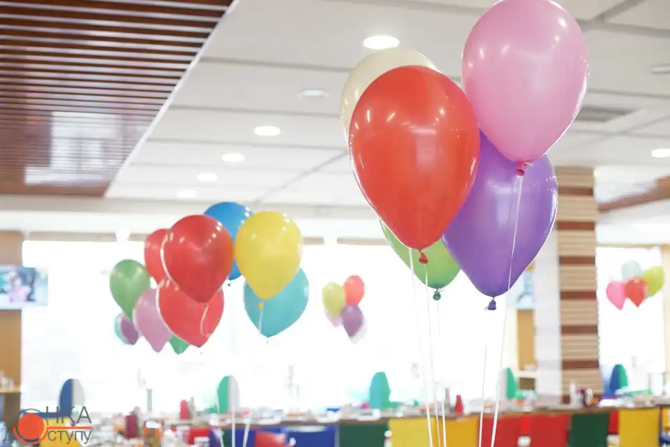 День святого Миколая: у Кропивницькому влаштували розважальний марафон для дітей учасників АТО  (ФОТОРЕПОРТАЖ)