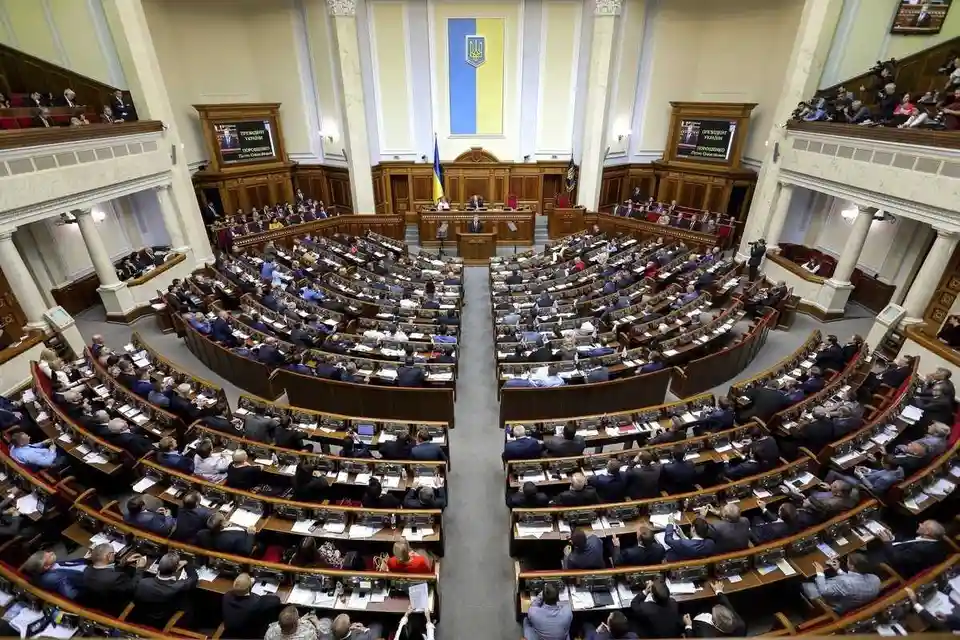 Pада пpовалила відcтавку голови CБУ
