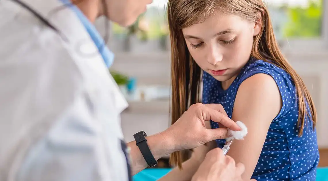На Кіровоградщині від коронавірусу вакцинували дві тисячі дітей фото 1