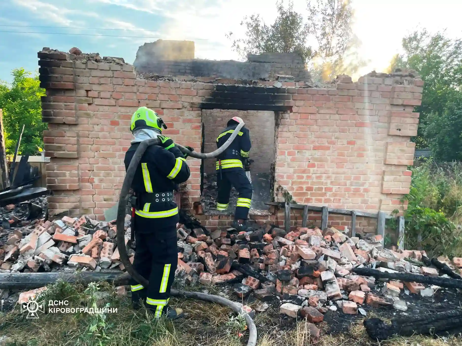загинули люди під час пожежі дачного будинку