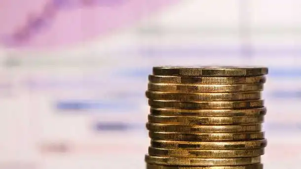 Гройсман попередив українців про загрозу дефолту