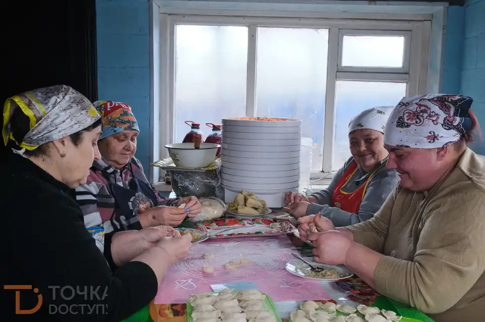 У Кропивницькому військовослужбовець презентував фотопроєкт, присвячений волонтерам (ФОТО)