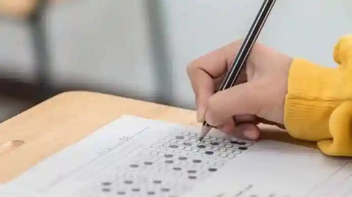На Кіровоградщині вісім випускників склали ЗНО на 200 балів фото 1