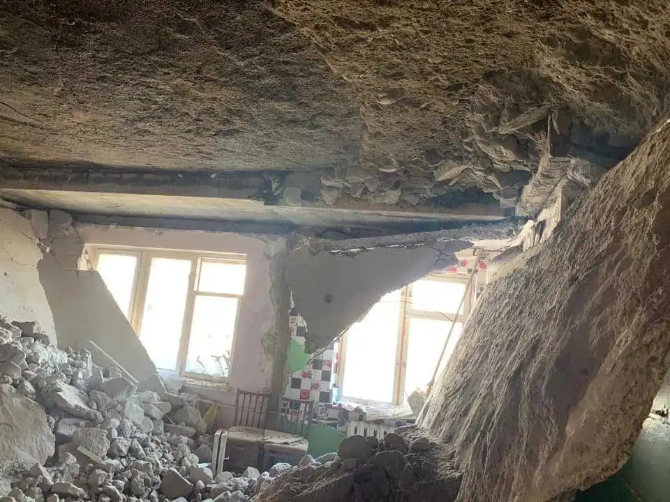 Кропивницький: відновлювати будинок, в якому обвалилися плити перекриття, почнуть цього тижня