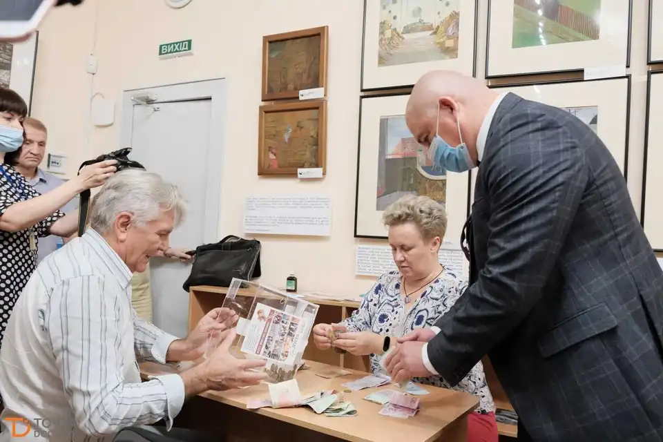 У Кpопивницькому підбили підсумки Великоднього благодійного аукціону (ФОТО) фото 1