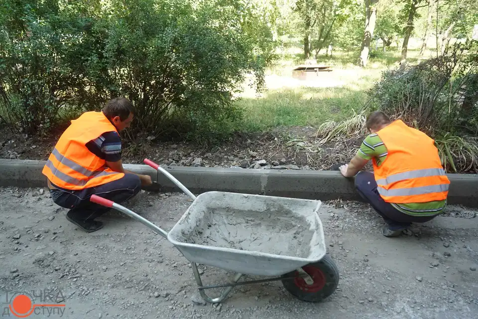 Посадовці показали журналістам відремонтовані дороги Кропивницького (ФОТО)