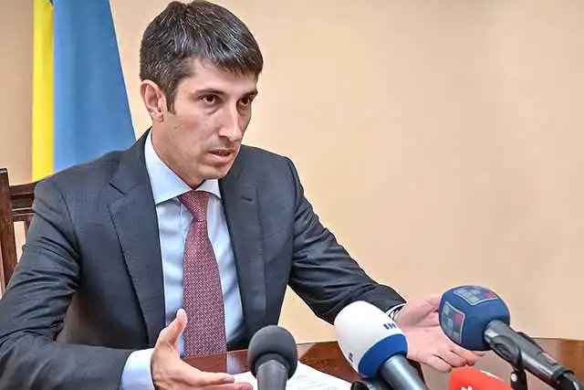 Голова Кіровоградської ОДА поспілкувався з журналістами за 5 тисяч гривень фото 1