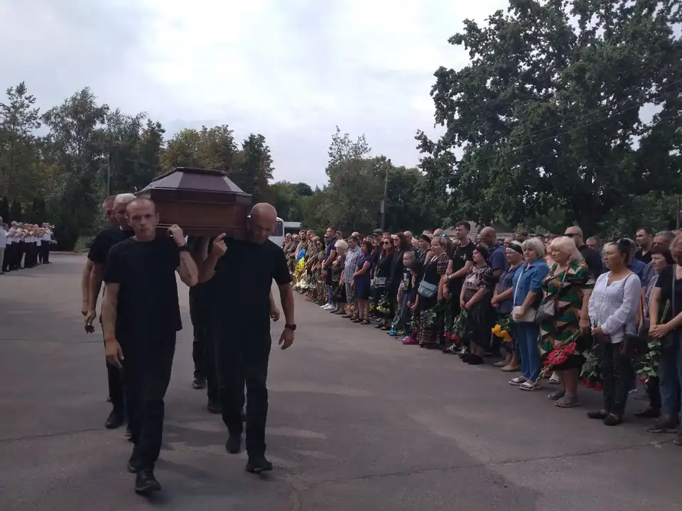 з солдатом і капітаном попрощались у Кропивницькому 26 липня 2024 року