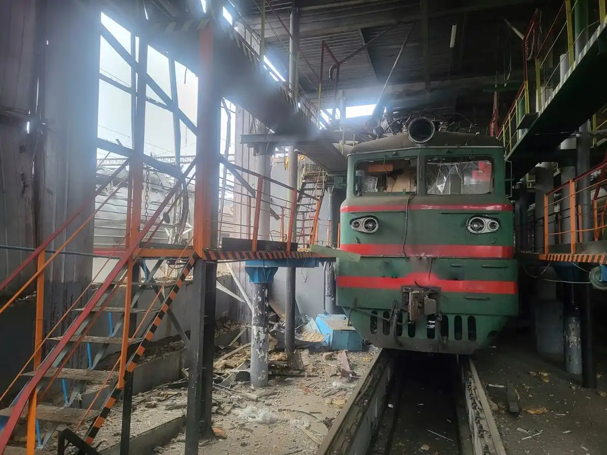 локомотиви на Кіровоградщині пошкоджені внаслідок атаки росіян