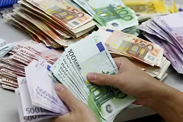Польща відкриває Україні кредитну лінію на 1 мільярд євро фото 1