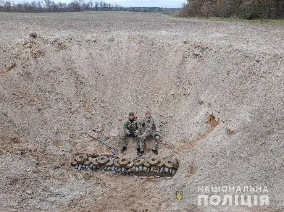 Вибухотехніки Кіровоградщини розміновували деокуповані території (ФОТО)