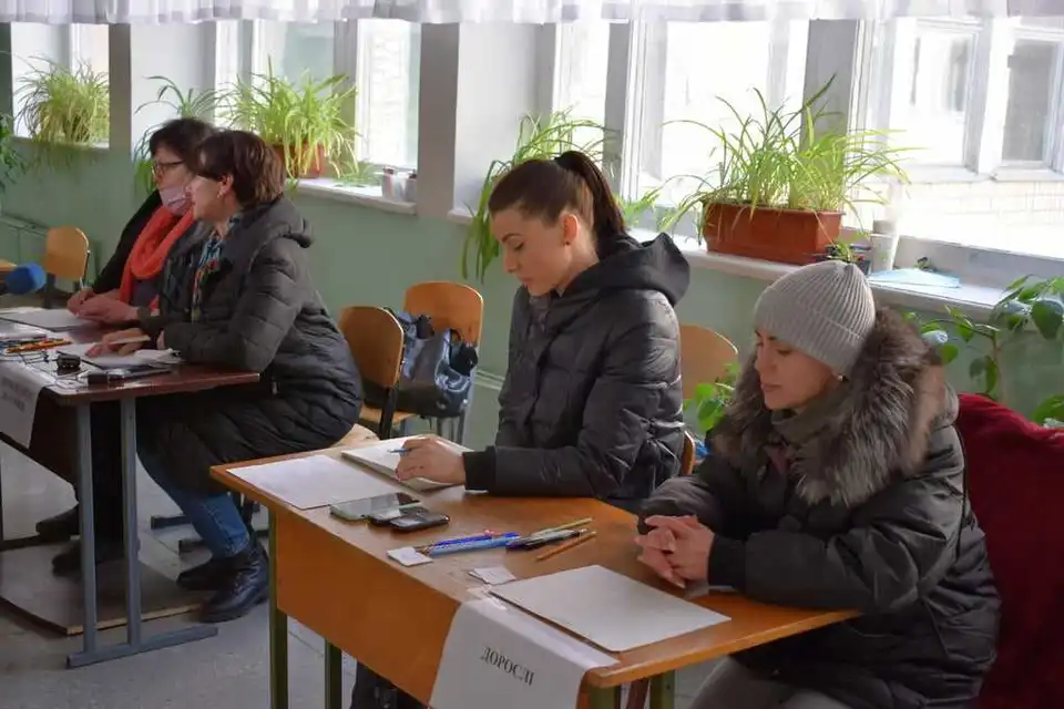 Кропивницький міський гуманітарний штаб щодоби приймає до 700 переселенців фото 1