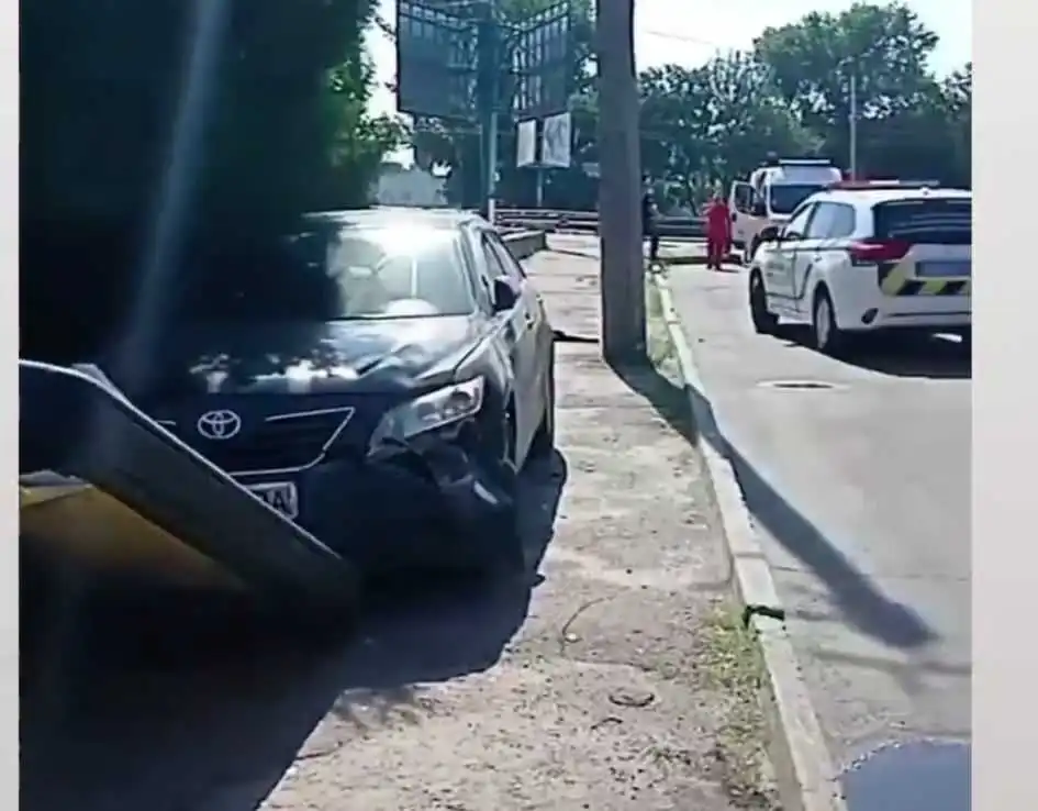 У центрі Кропивницького 33-річна водійка Toyota збила жінку